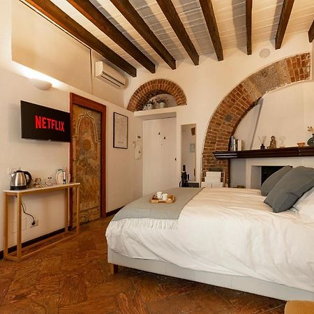 Cozy House In Naviglio Grande - Homy Apartments Milano Eksteriør billede