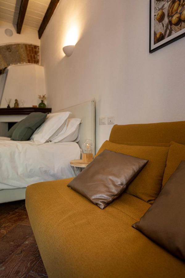 Cozy House In Naviglio Grande - Homy Apartments Milano Eksteriør billede
