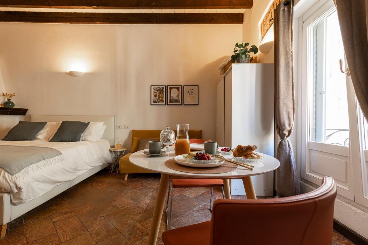 Cozy House In Naviglio Grande - Homy Apartments Milano Eksteriør billede