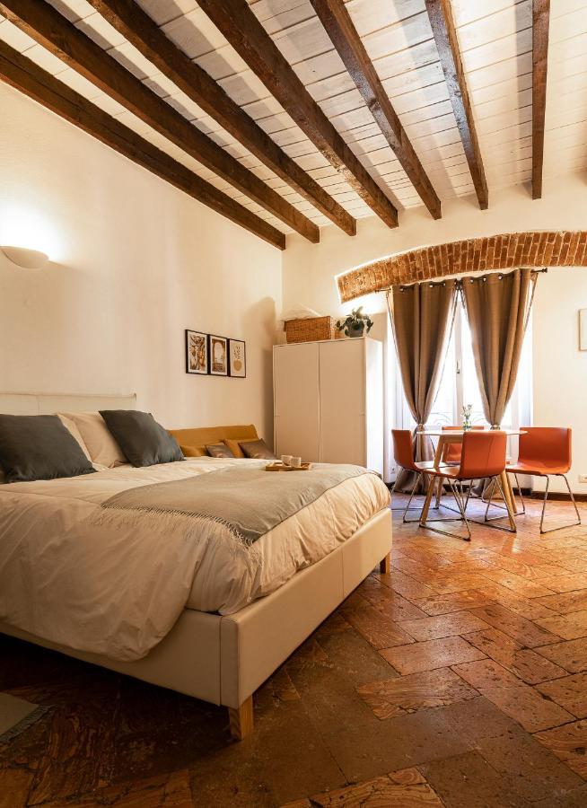 Cozy House In Naviglio Grande - Homy Apartments Milano Eksteriør billede